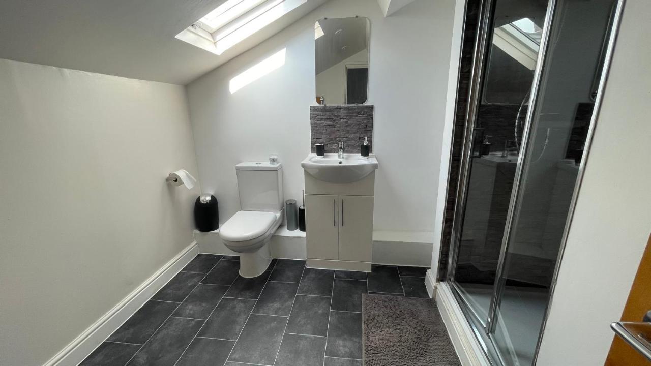 Ryan Air I Bnb - Lfc Apartments Liverpool Luaran gambar