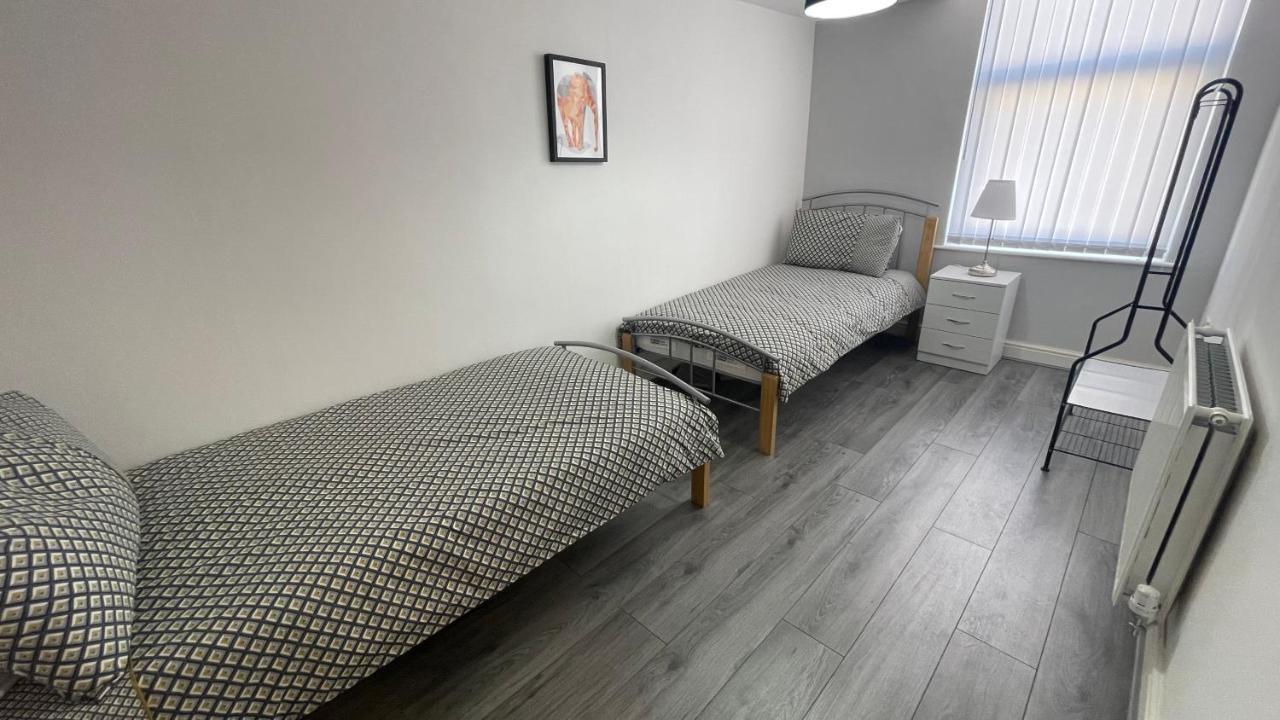 Ryan Air I Bnb - Lfc Apartments Liverpool Luaran gambar